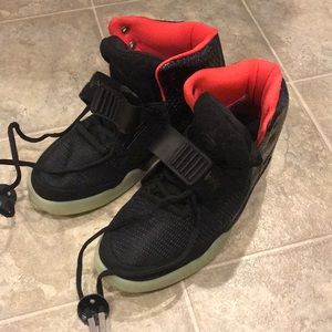 Nike Air Yeezy 2
Solar Red
